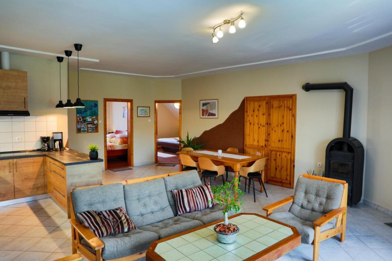 Apartman Fuzfa Балатонмариафюрдё Экстерьер фото